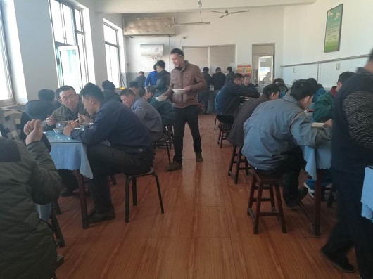 近日山西盛大鋼結構食堂被吃貨們擠爆啦，到底是何美味？
